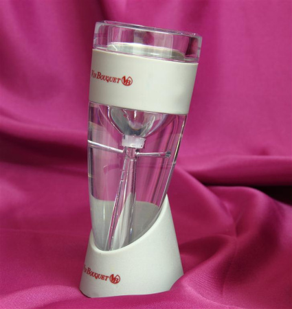 804503-wine-aerator